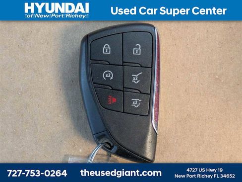 Used 2022 GMC Yukon XL Denali w/ Denali Premium Package image 47