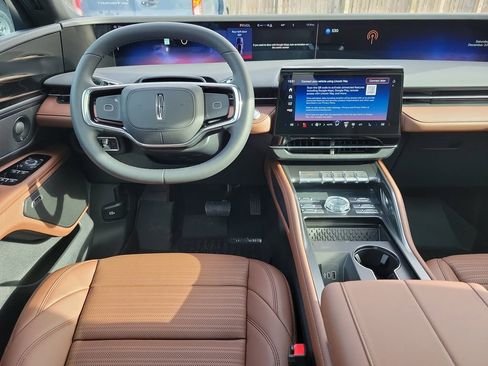 New 2026 Lincoln Nautilus Reserve image 12