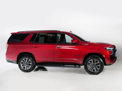 Used 2024 Chevrolet Tahoe Z71 w/ Luxury Package AWD/4WD image 31