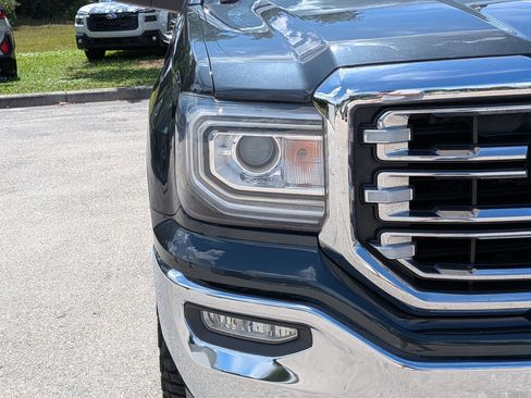 Used 2018 GMC Sierra 1500 SLT w/ SLT Premium Package AWD/4WD image 10