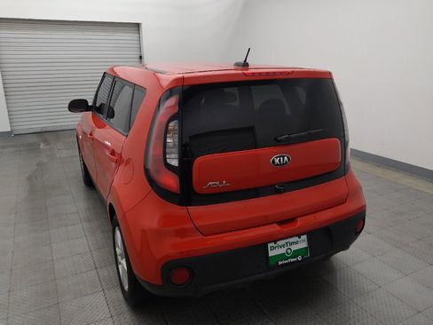 Used 2019 Kia Soul FWD image 6