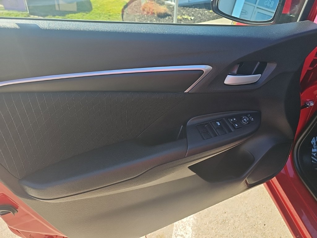 Used 2018 Honda Fit EX image 17