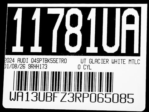 Used 2024 Audi Q4 e-tron Premium Plus image 26