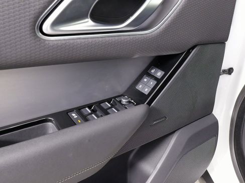 Used 2023 Land Rover Range Rover Velar R-Dynamic S image 26