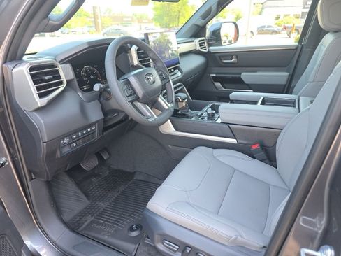 New 2026 Toyota Tundra Limited AWD/4WD image 8