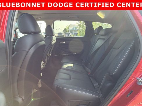 Used 2022 Hyundai Santa Fe SEL w/ Convenience + Premium Package FWD image 15