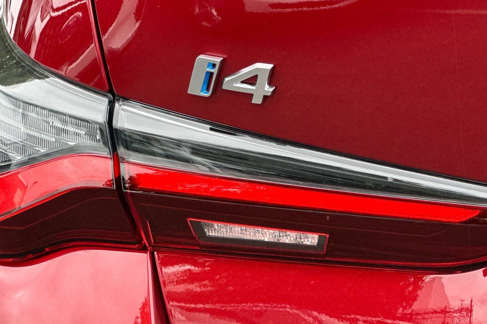 Used 2025 BMW i4 eDrive40 w/ Premium Package RWD image 48
