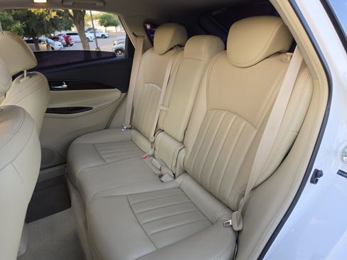 Used 2017 INFINITI QX50 AWD w/ Premium Plus Package image 21