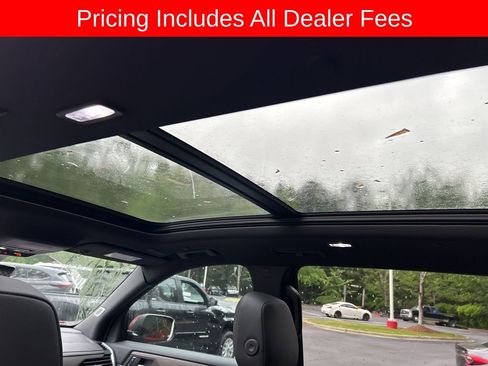 Used 2025 GMC Acadia Denali w/ Super Cruise Package FWD image 16