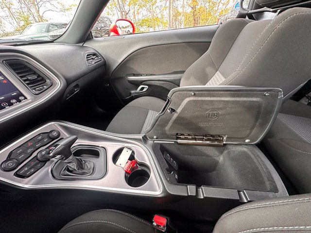 Used 2022 Dodge Challenger GT w/ Driver Convenience Group RWD image 28