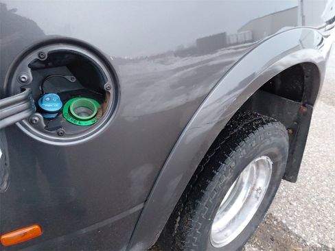 Used 2018 RAM 3500 Laramie image 26