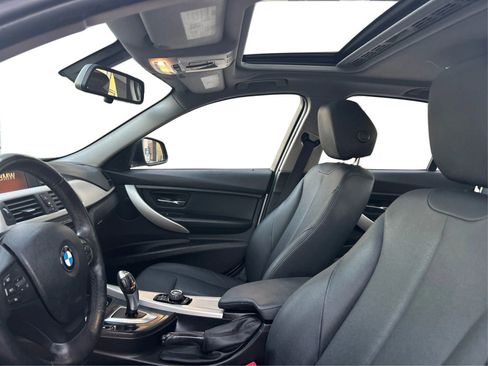 Used 2014 BMW 320i Sedan image 9