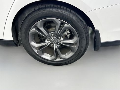 Used 2023 Honda Accord EX image 11