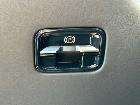 Used 2024 Mercedes-Benz Maybach S 580 4MATIC image 10