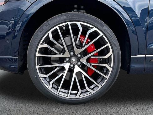 New 2026 Audi SQ8 Prestige image 13