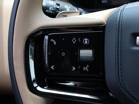 New 2026 Land Rover Range Rover Velar Autobiography AWD/4WD image 13