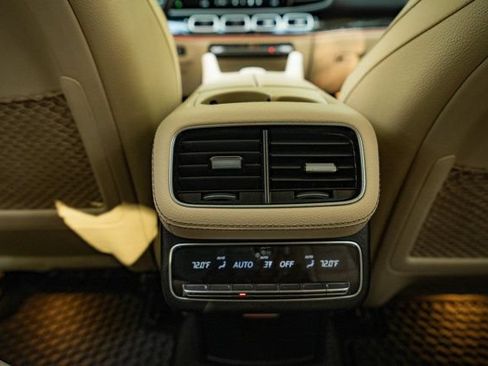 Used 2023 Mercedes-Benz GLS 450 4MATIC image 44