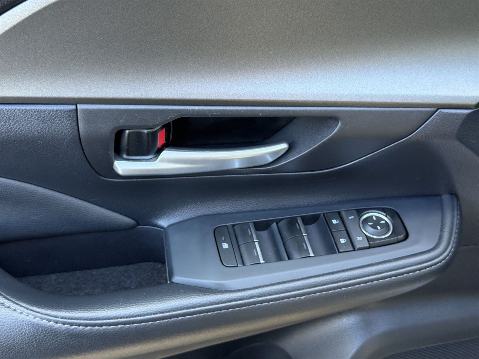 Used 2025 Toyota Grand Highlander AWD image 15