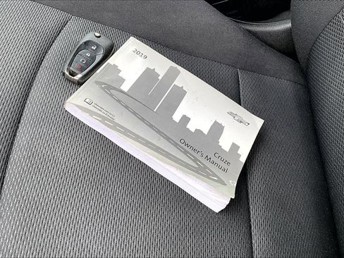 Used 2019 Chevrolet Cruze LS w/ LS Convenience Package image 15