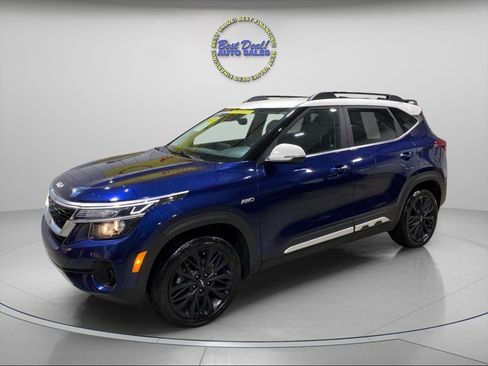 Used 2022 Kia Seltos Nightfall Edition image 1