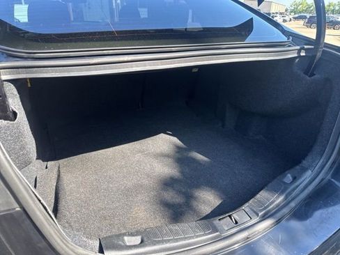Used 2020 Ford Fusion SE FWD image 12