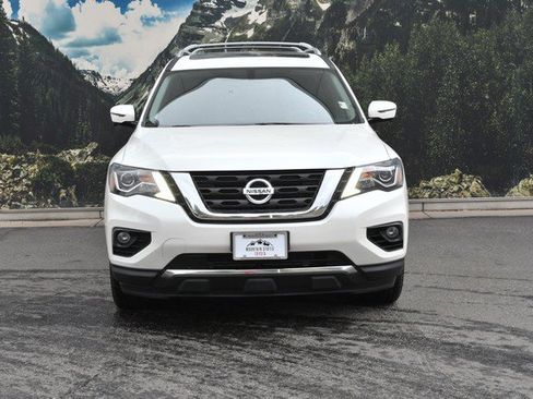 Used 2017 Nissan Pathfinder Platinum AWD/4WD image 5