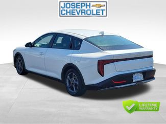Used 2025 Kia K4 FWD video 3