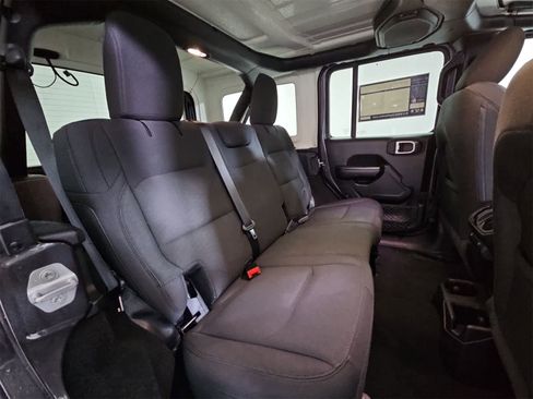 Used 2020 Jeep Wrangler Unlimited Sport S image 22