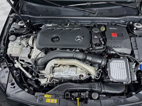 Used 2025 Mercedes-Benz CLA 250 4MATIC image 28