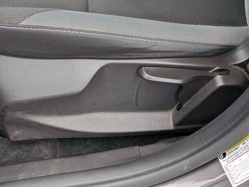 Used 2012 Ford Focus SE FWD image 25