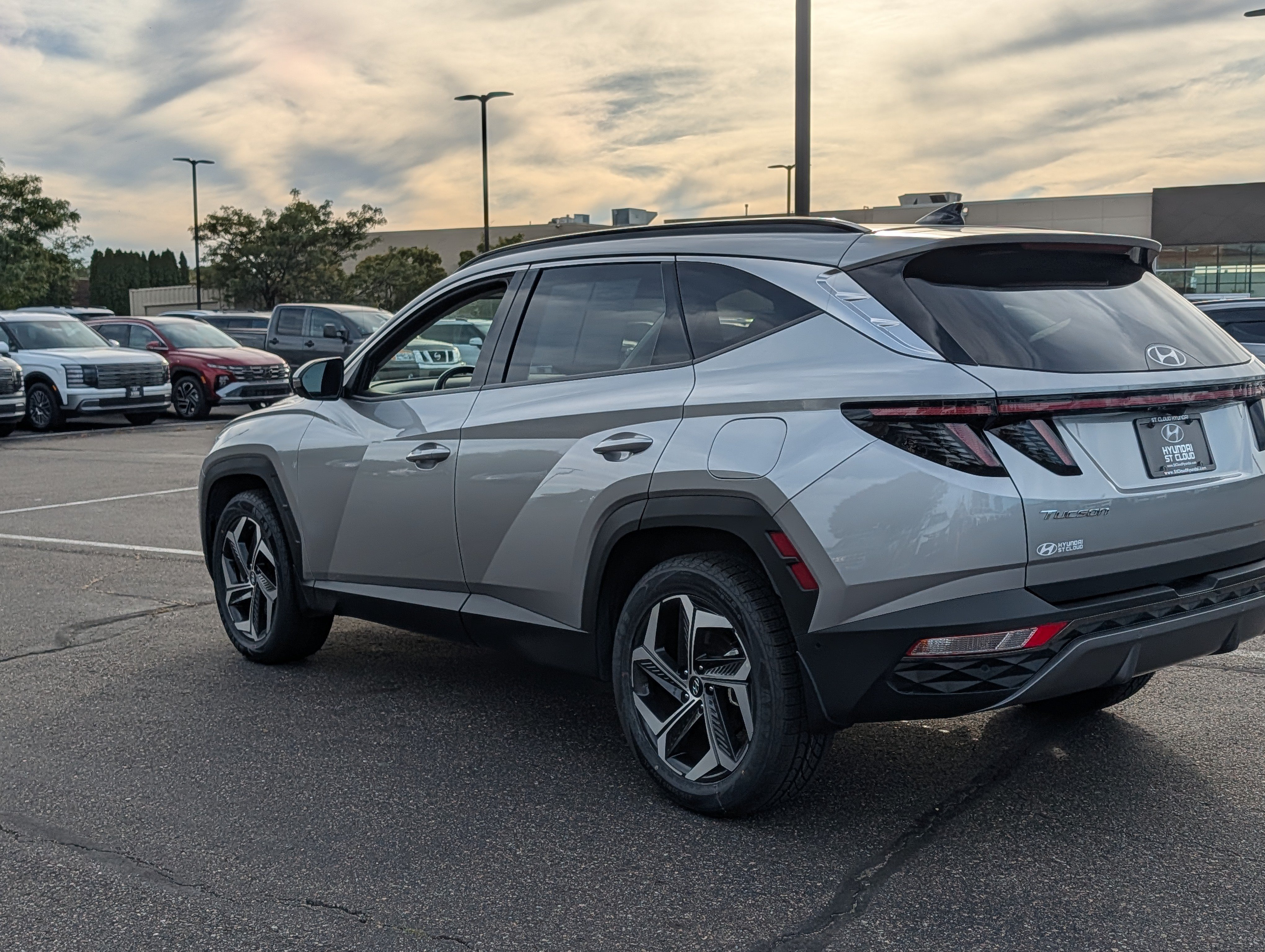 Used 2022 Hyundai Tucson Limited AWD/4WD image 3