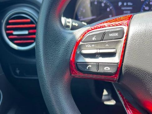 Used 2021 Hyundai Kona SE FWD image 18