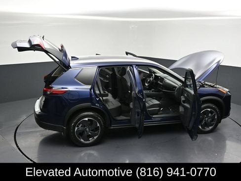 Used 2024 Nissan Rogue SV w/ SV Premium Package AWD/4WD image 31