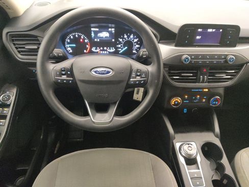 Used 2020 Ford Escape S image 22