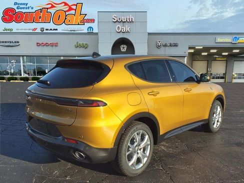 New 2024 Dodge Hornet R/T Plus w/ Tech Pack Plus w/o Parking image 4
