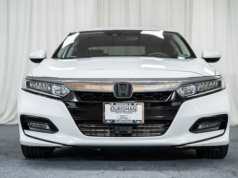 Used 2018 Honda Accord EX image 2