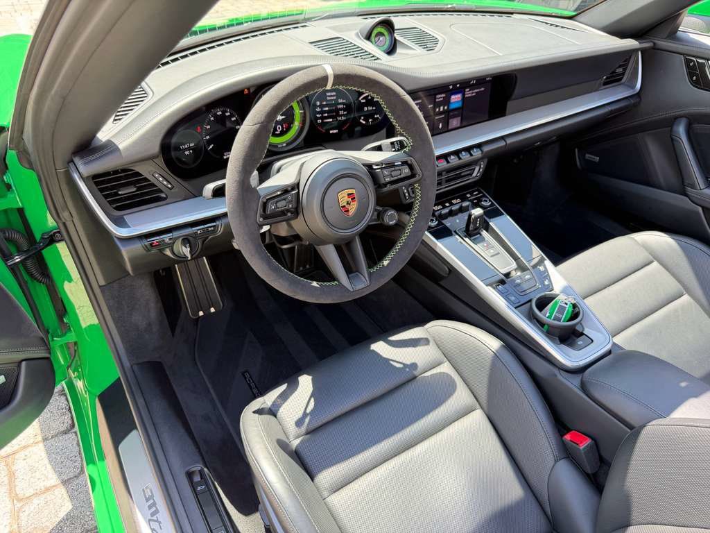 Used 2021 Porsche 911 Targa 4 AWD/4WD image 38