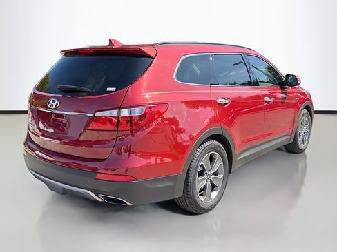 Used 2014 Hyundai Santa Fe GLS image 3