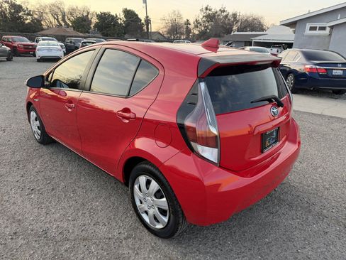 Used 2015 Toyota Prius C Four image 4