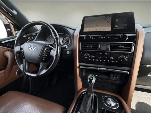 Used 2022 INFINITI QX80 Sensory w/ All-Season Package image 11