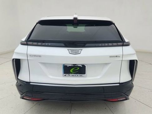 Used 2024 Cadillac Lyriq Luxury image 5