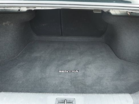 Used 2024 Nissan Sentra SV FWD image 10