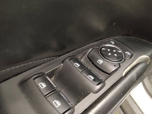 Used 2015 Lincoln MKC FWD image 27