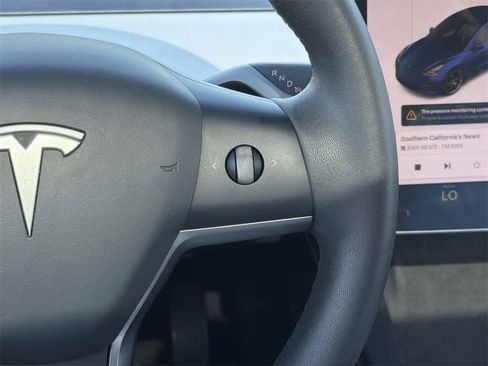 Used 2021 Tesla Model 3 Long Range image 15