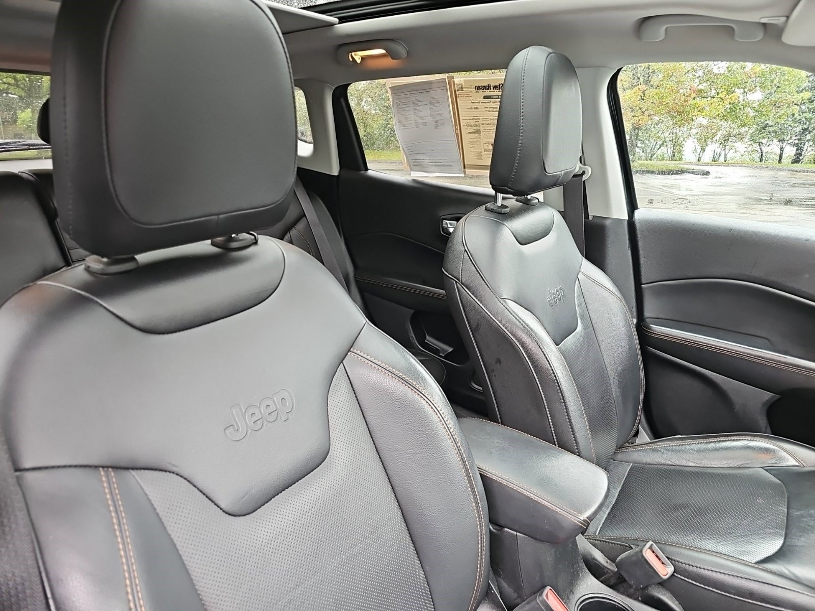 Used 2018 Jeep Compass Limited AWD/4WD image 11