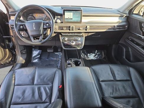 Used 2022 Lincoln Corsair AWD w/ Premium Package image 9