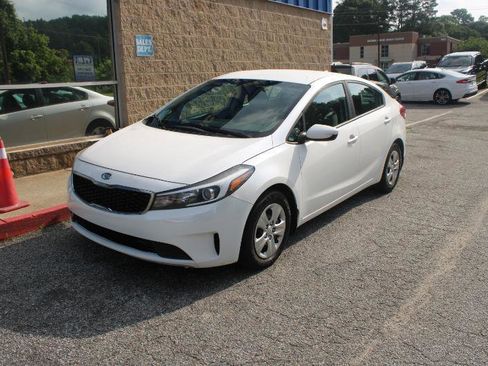 Used 2018 Kia Forte LX w/ LX Popular Package FWD image 3
