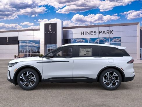 New 2026 Lincoln Nautilus Premier w/ Equipment Group 102A AWD/4WD image 3