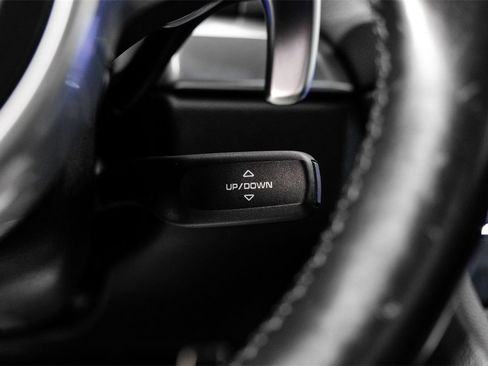 Used 2015 Porsche Cayman image 24