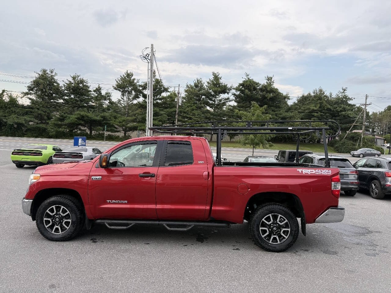 Used 2014 Toyota Tundra SR5 w/ TRD Off Road Package AWD/4WD image 7